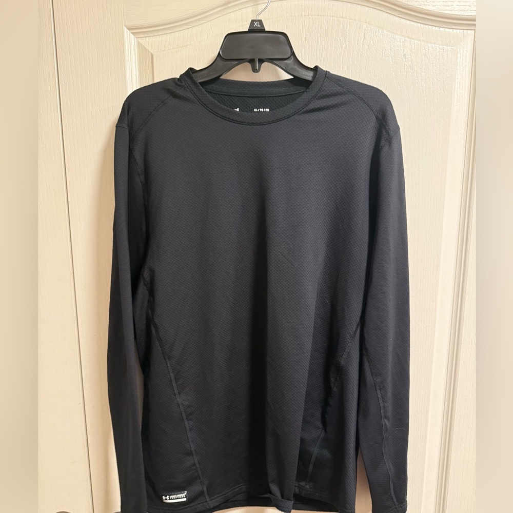 Under Armour Men's Cold Gear Fitted Black Long Sleeve